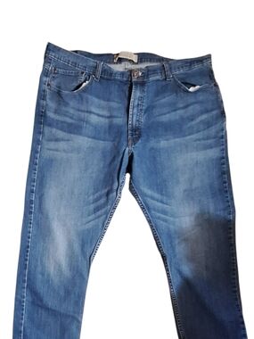 Wrangler Men’s Slim Straight Jeans Blue Denim – Size 42 x 30